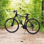 Jakie korzyści zdrowotne przynosi regularne korzystanie z roweru elektrycznego cross?